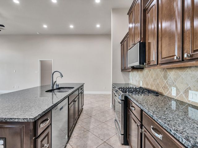 3719 Cibolo Court, Pearland, TX 77584
