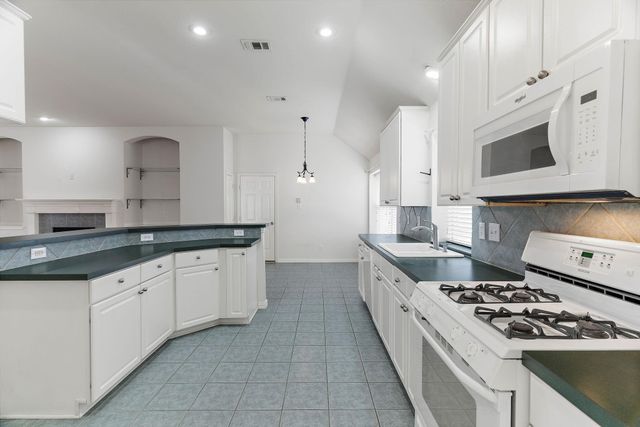 1813 Travis Drive, Allen, TX 75002