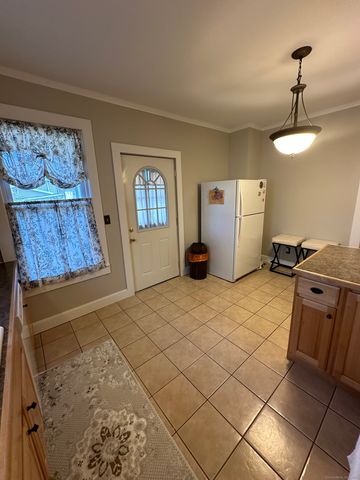 18 New Street, Ansonia, CT 06401