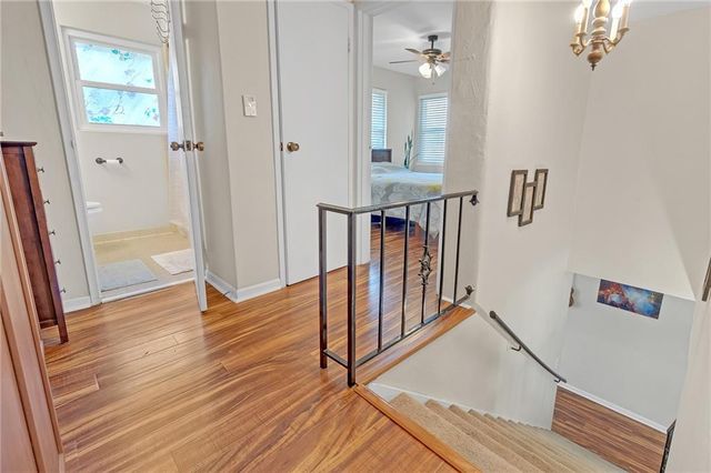 276 LAKEMOORE Drive NE E, Atlanta, GA 30342
