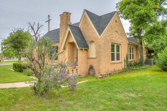 421 S Monroe Street, San Angelo, TX 76901