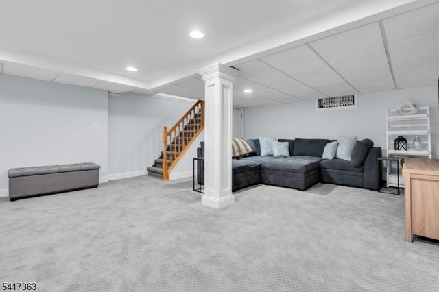 14 Edgewood Ter, Bridgewater Twp., NJ 08807