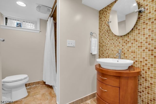 14 Edgewood Ter, Bridgewater Twp., NJ 08807