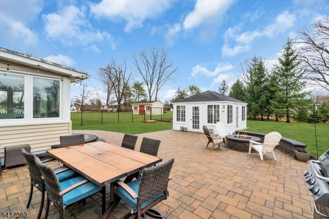 14 Edgewood Ter, Bridgewater Twp., NJ 08807