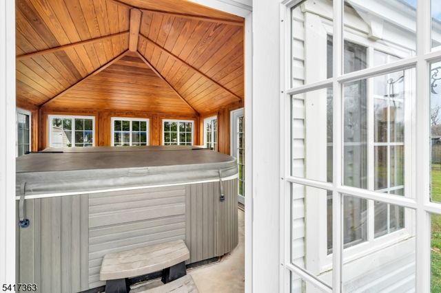 14 Edgewood Ter, Bridgewater Twp., NJ 08807