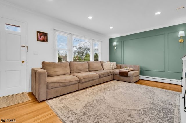 14 Edgewood Ter, Bridgewater Twp., NJ 08807