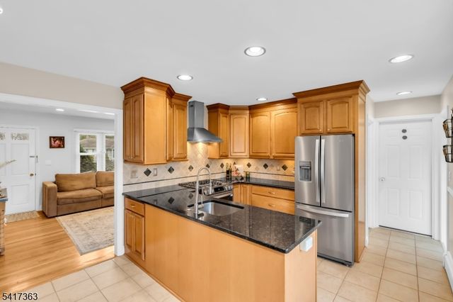 14 Edgewood Ter, Bridgewater Twp., NJ 08807