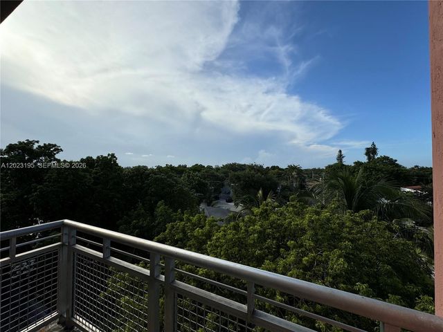 529 NE 62nd St 404, Miami, FL 33138