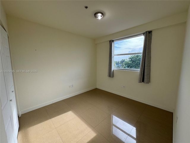 529 NE 62nd St 404, Miami, FL 33138