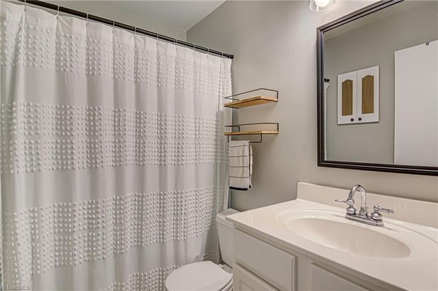 3007-D Patriot Court, Greensboro, NC 27408