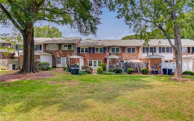 3007-D Patriot Court, Greensboro, NC 27408