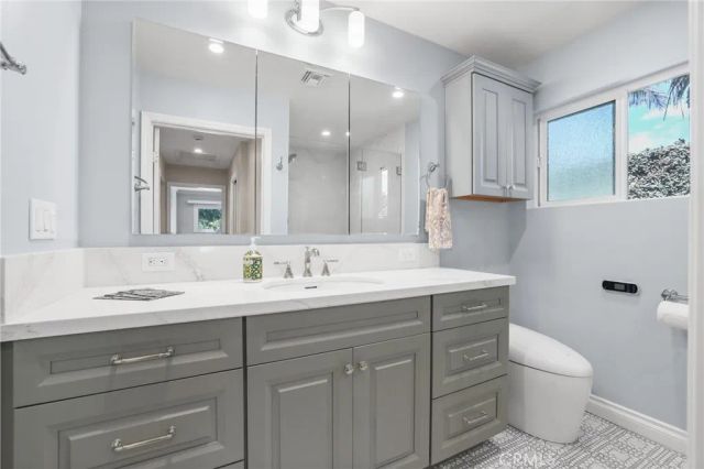 11682 Reagan Street, Los Alamitos, CA 90720