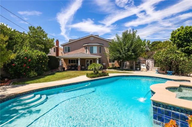 11682 Reagan Street, Los Alamitos, CA 90720