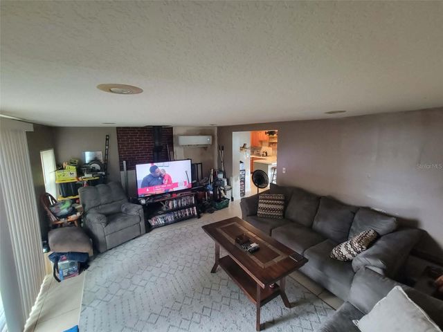 8446 WAVERLY ROAD N, St Petersburg, FL 33702
