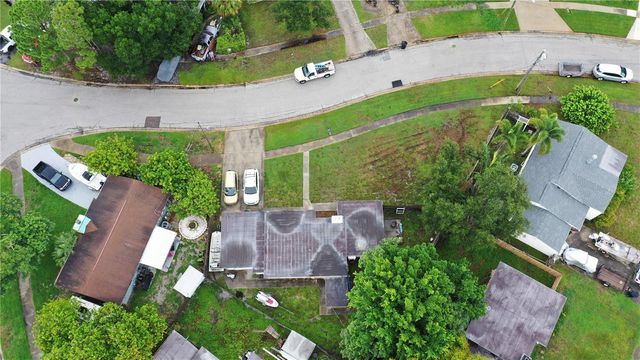8446 WAVERLY ROAD N, St Petersburg, FL 33702