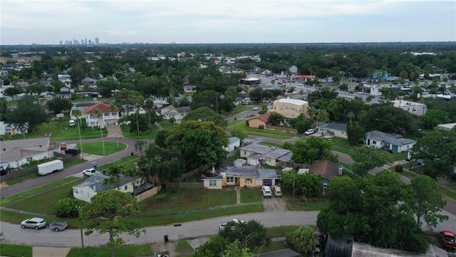 8446 WAVERLY ROAD N, St Petersburg, FL 33702