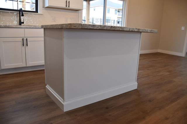 16600 KLINTON DR, Boonville, MO 65233