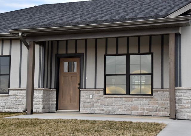 16600 KLINTON DR, Boonville, MO 65233