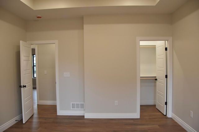 16600 KLINTON DR, Boonville, MO 65233