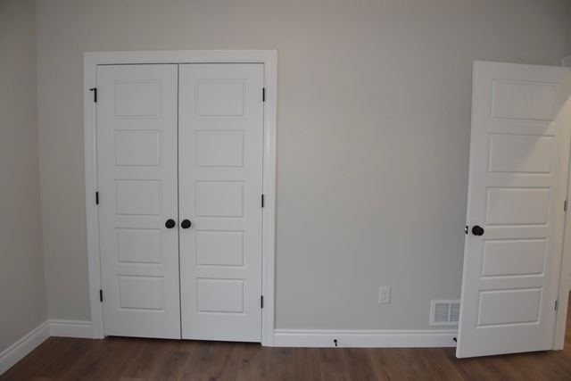 16600 KLINTON DR, Boonville, MO 65233