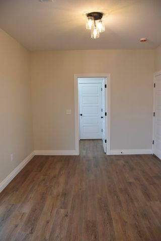 16600 KLINTON DR, Boonville, MO 65233