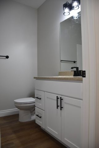 16600 KLINTON DR, Boonville, MO 65233