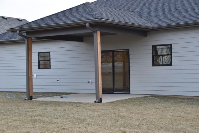 16600 KLINTON DR, Boonville, MO 65233