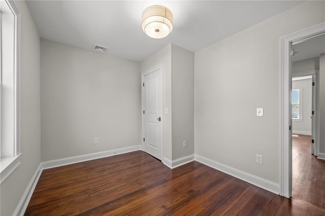21 Russell Avenue, Newport, RI 02840
