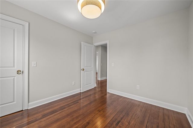 21 Russell Avenue, Newport, RI 02840