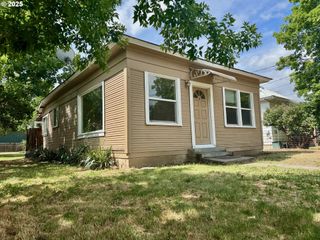 1904 E O Ave, La Grande, OR 97850