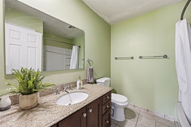 3008 Circle Hill Court NE, Cedar Rapids, IA 52402