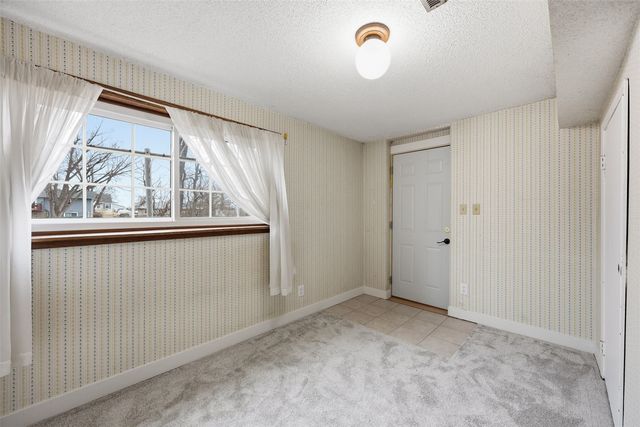 3008 Circle Hill Court NE, Cedar Rapids, IA 52402