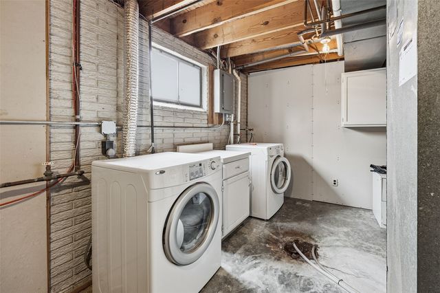 3008 Circle Hill Court NE, Cedar Rapids, IA 52402