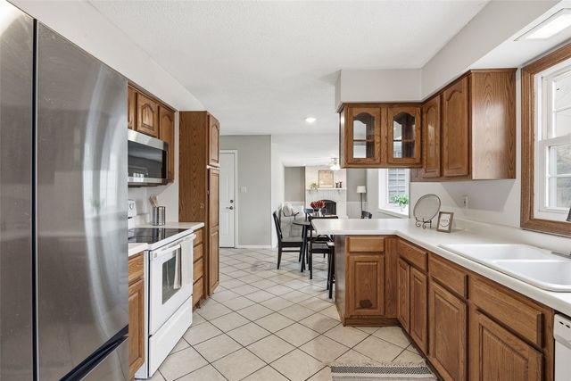 3008 Circle Hill Court NE, Cedar Rapids, IA 52402