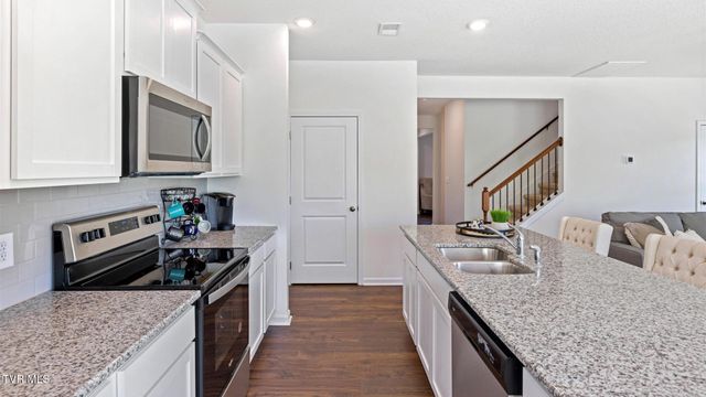 1077 Edison Road, Johnson City, TN 37615