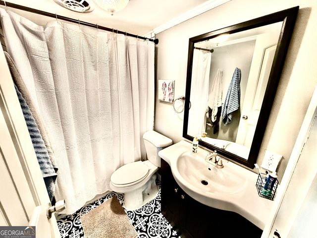 2206 Skitts Mountain Road, Cleveland, GA 30528