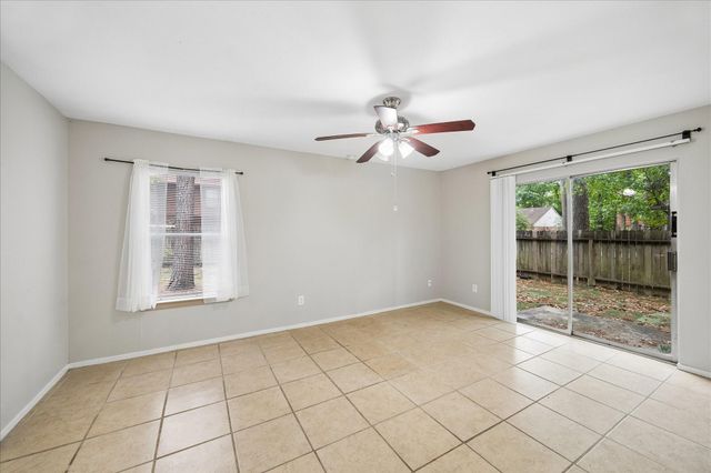 2 Goldthread Court, The Woodlands, TX 77381