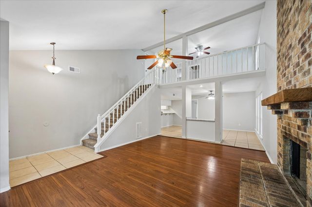 2 Goldthread Court, The Woodlands, TX 77381
