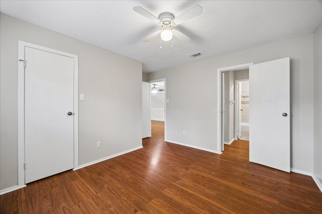 2 Goldthread Court, The Woodlands, TX 77381