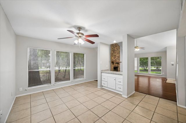 2 Goldthread Court, The Woodlands, TX 77381