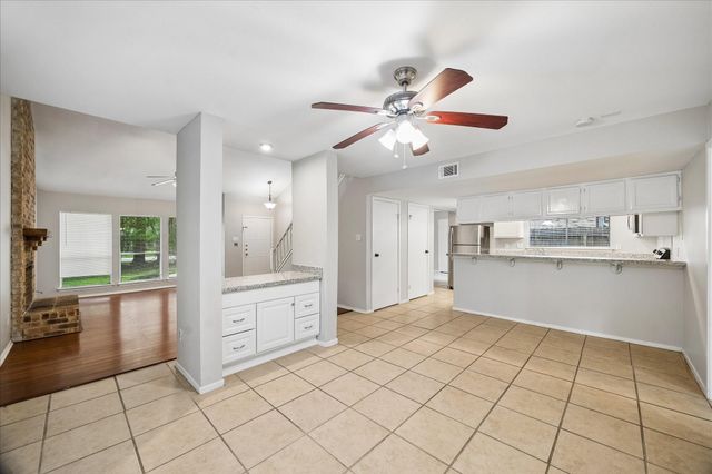 2 Goldthread Court, The Woodlands, TX 77381