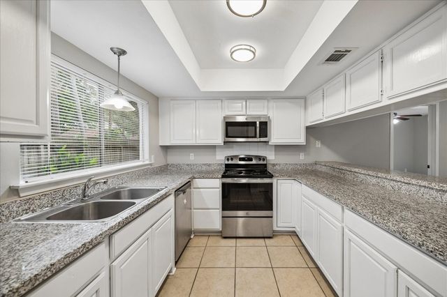 2 Goldthread Court, The Woodlands, TX 77381