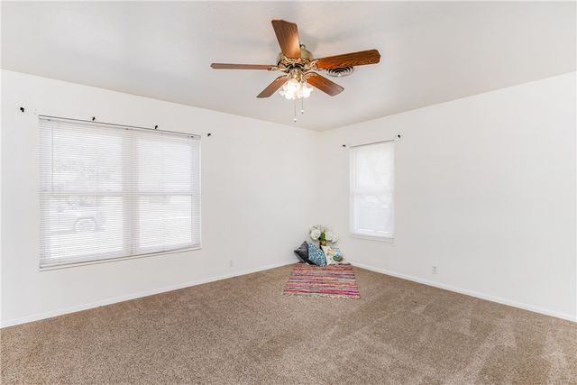 1719 SANTA FE, Kingsville, TX 78363