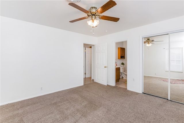 1719 SANTA FE, Kingsville, TX 78363