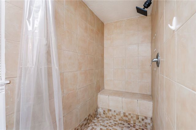 1719 SANTA FE, Kingsville, TX 78363