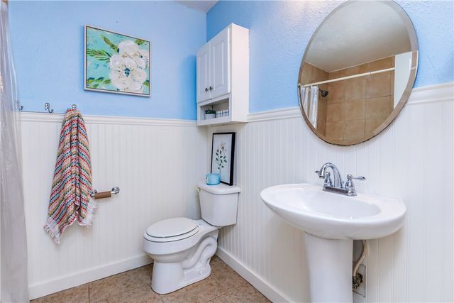 1719 SANTA FE, Kingsville, TX 78363