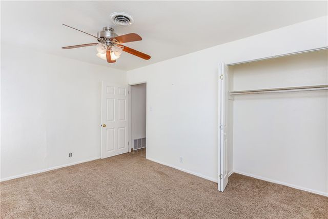 1719 SANTA FE, Kingsville, TX 78363