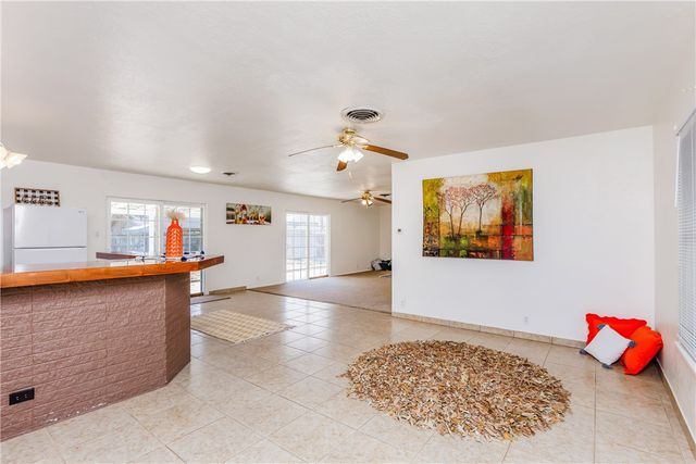 1719 SANTA FE, Kingsville, TX 78363