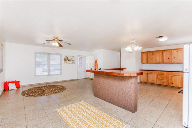 1719 SANTA FE, Kingsville, TX 78363