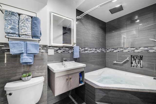 819 Campbell AVE, Roanoke, VA 24016